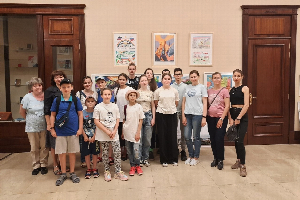 В Музее истории ЮФУ проходит Межрегиональная выставка-конкурс творческих работ «Донбасс – строим будущее вместе!»