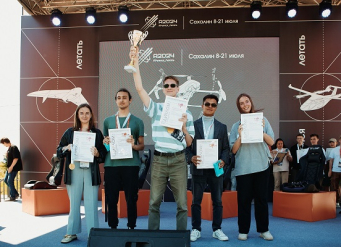 Команда ЮФУ одержала победу в инженерных соревнованиях по киберавтономности дронов в рамках проектного интенсива «Архипелаг»