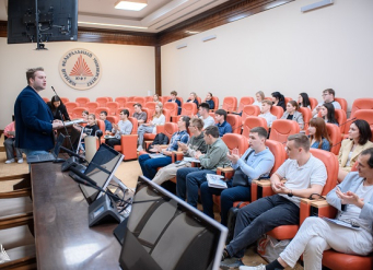 В ЮФУ прошла стратегическая сессия по развитию деятельности студенческих научных объединений